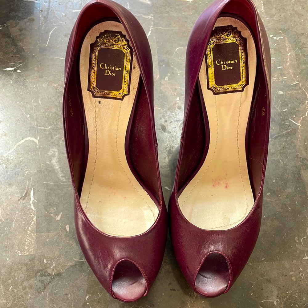 Sexy Miss Dior Peep Toe pumps in rich Bordeaux, 4” heel + 1” front platform